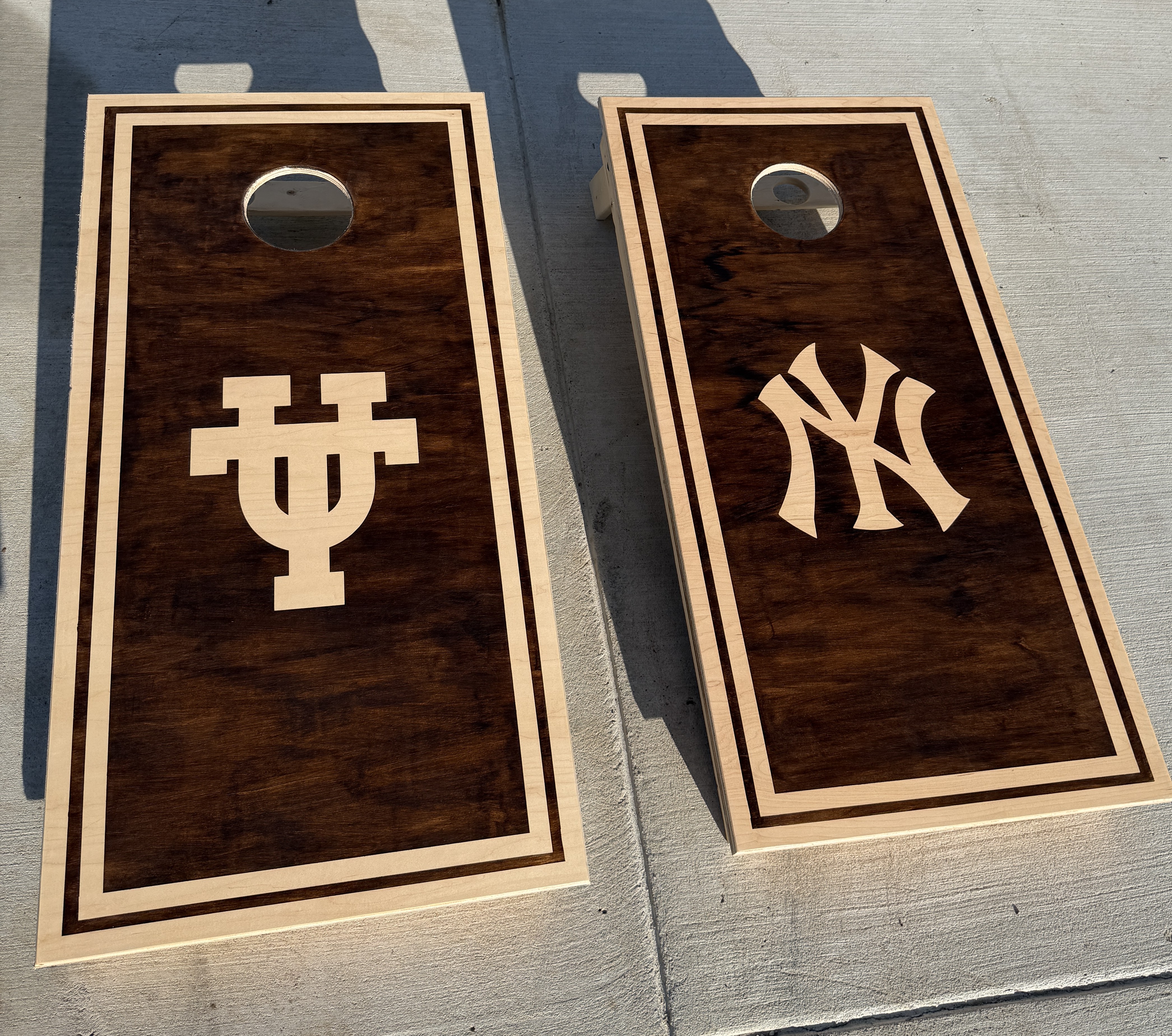 Custom cornhole board set